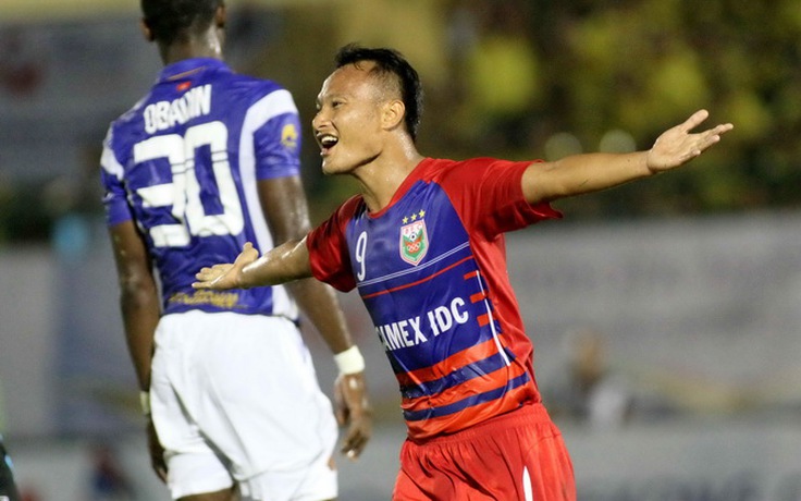 B.Bình Dương thắng dễ để vào chung kết Mekong Cup